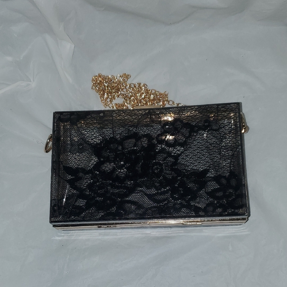 Elegant Black Lace Clutch